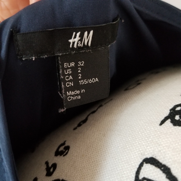 H&M Navy Blue Short Sleeves V Neck Jumpsuit SIZE 2. - Picture 16 of 16